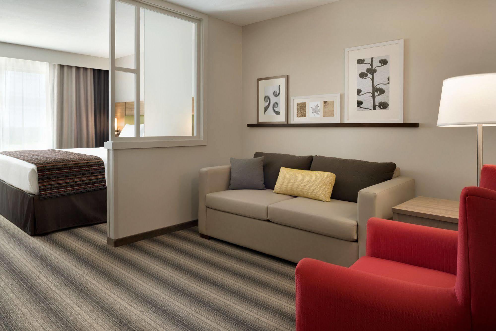 Country Inn & Suites By Radisson, Indianola, Ia מראה חיצוני תמונה